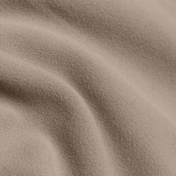 Aritzia TnAction TnaBUTTER Infinite High Rise - Picture 2 of 3